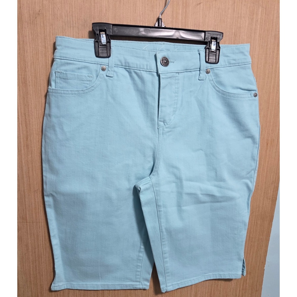 Gloria Vanderbilt Womens Light Blue Bermuda Shorts All Around Slimming Size 4